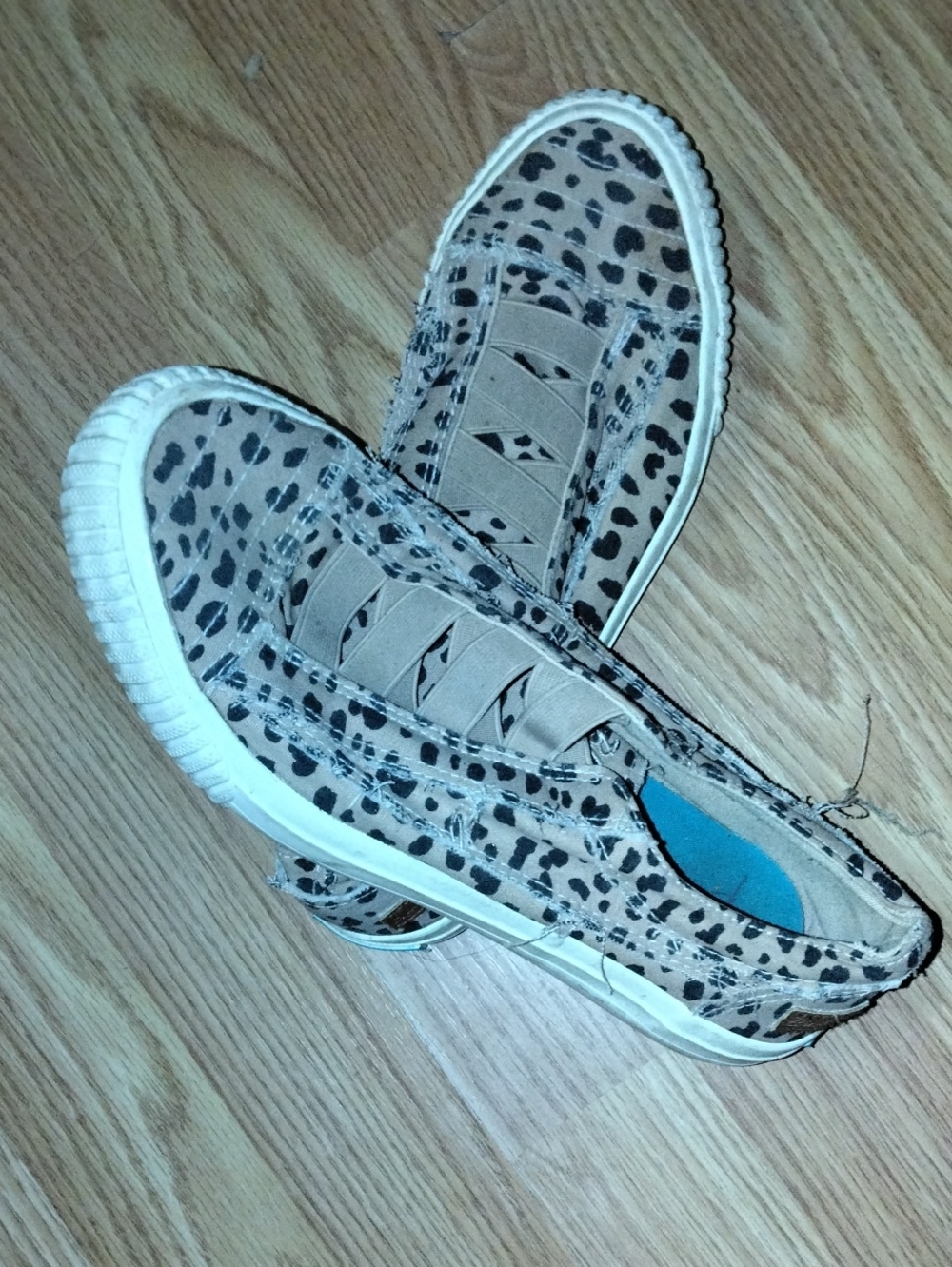 Women’s Leopard Print Slip-On Casual Sneakers in Beige and Black